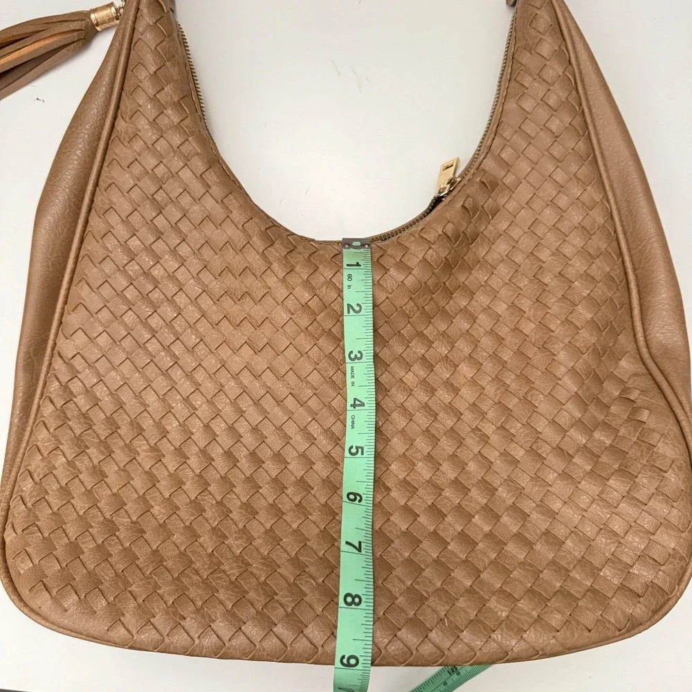 Woven Hobo Bag Tan Faux Leather Shoulder Bag Tassel Accent Boho - Picture 9 of 10